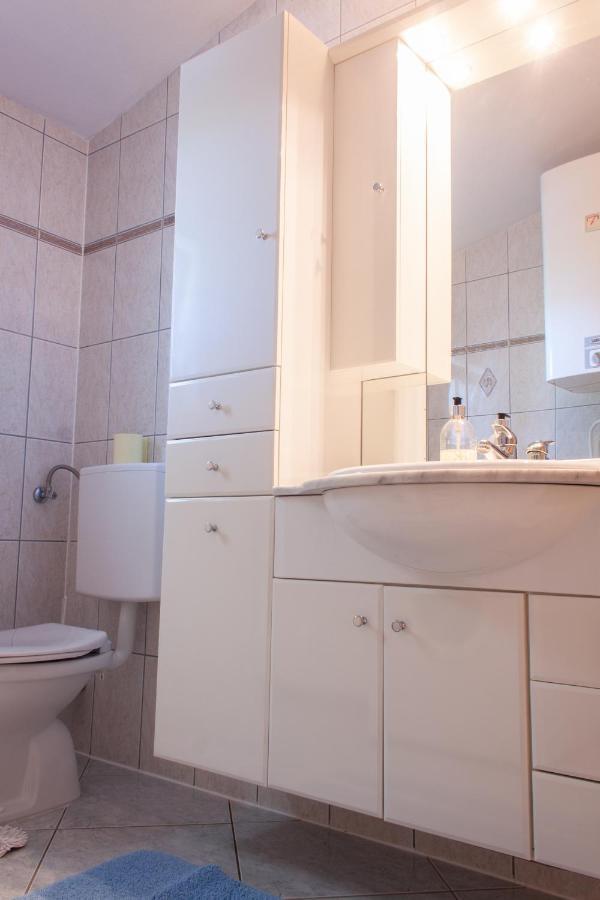 Marcel Apartment Mit Meerblick Traù Esterno foto